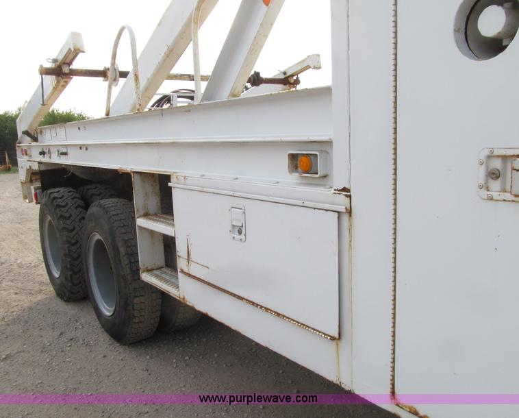 image for item D7466 1990 GMC TopKick reel carrier truck