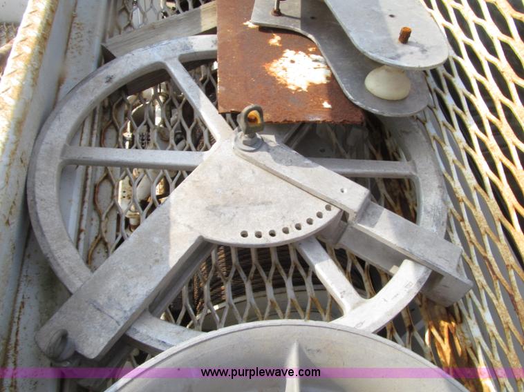 image for item D7466 1990 GMC TopKick reel carrier truck