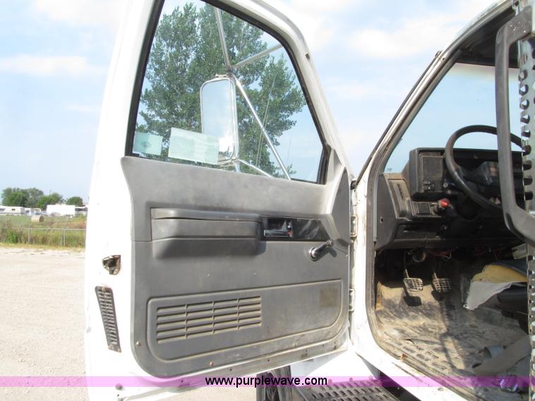 image for item D7466 1990 GMC TopKick reel carrier truck