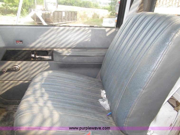 image for item D7466 1990 GMC TopKick reel carrier truck