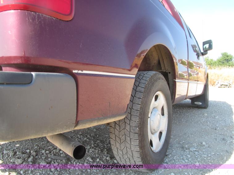image for item D7473 2005 Ford F150 XL SuperCab pickup truck