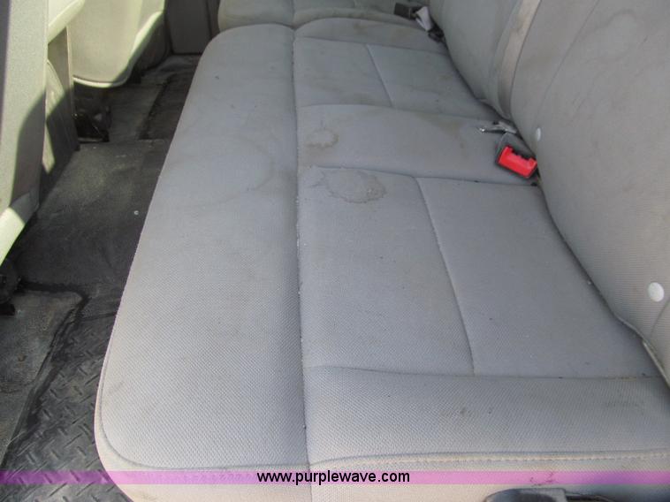 image for item D7473 2005 Ford F150 XL SuperCab pickup truck