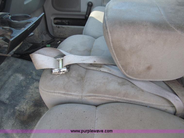 image for item D7473 2005 Ford F150 XL SuperCab pickup truck