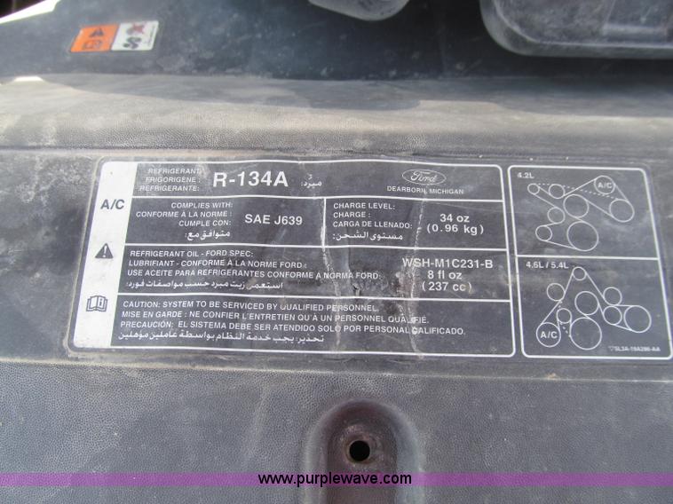 image for item D7473 2005 Ford F150 XL SuperCab pickup truck