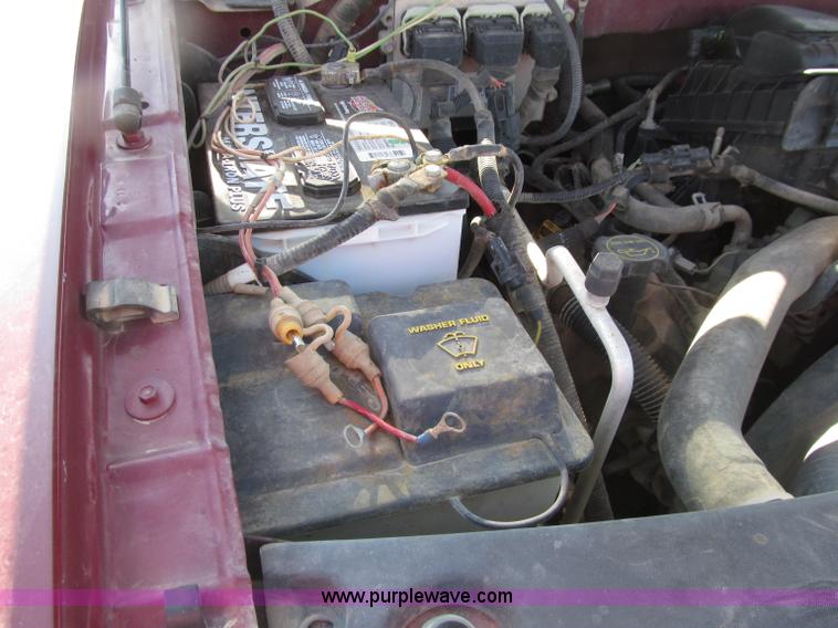 image for item D7473 2005 Ford F150 XL SuperCab pickup truck