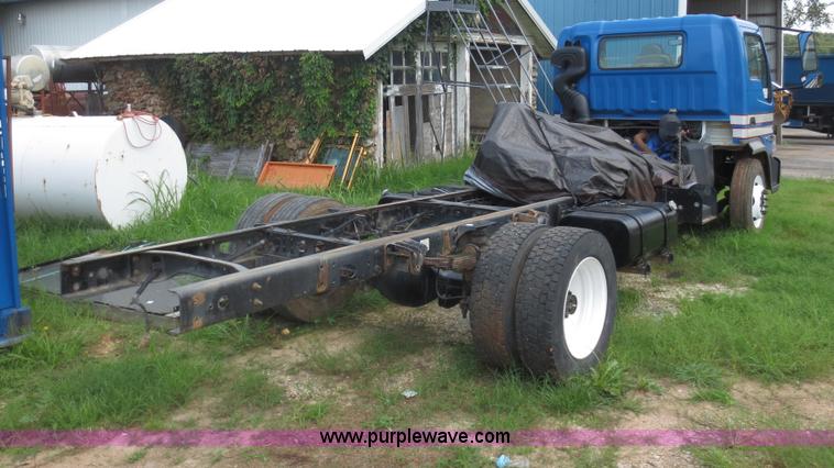 image for item F6652 2007 Ford F450 truck cab and chassis