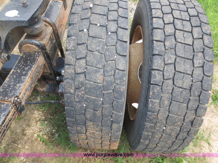 image for item F6652 2007 Ford F450 truck cab and chassis