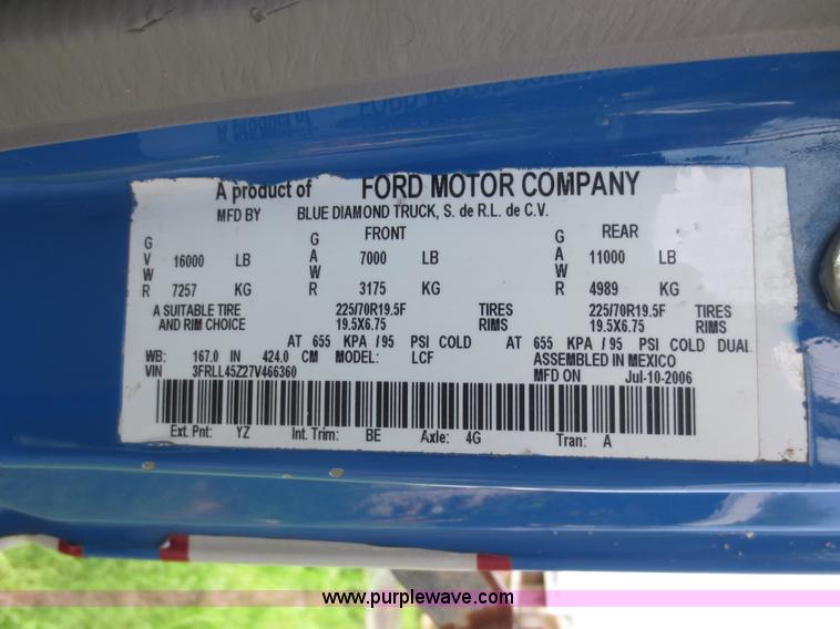 image for item F6652 2007 Ford F450 truck cab and chassis