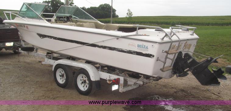 image for item F7089 1973 Delta 22' ski boat