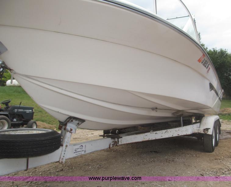 image for item F7089 1973 Delta 22' ski boat