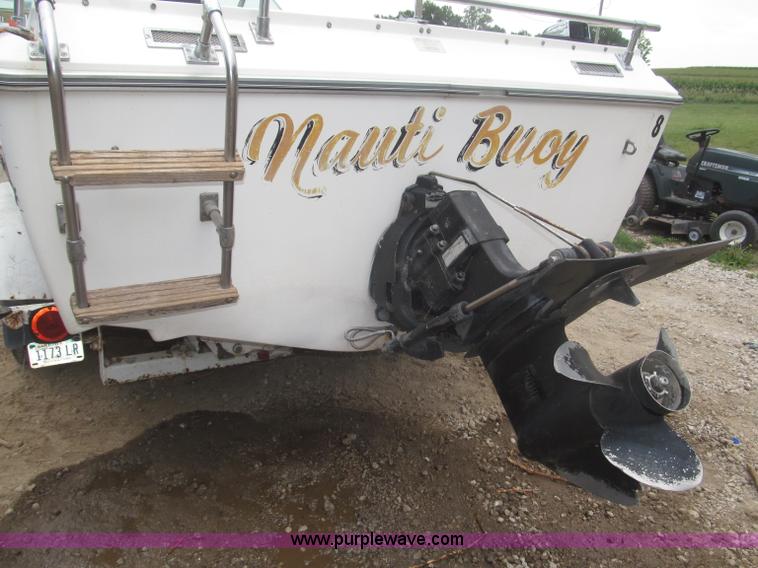image for item F7089 1973 Delta 22' ski boat
