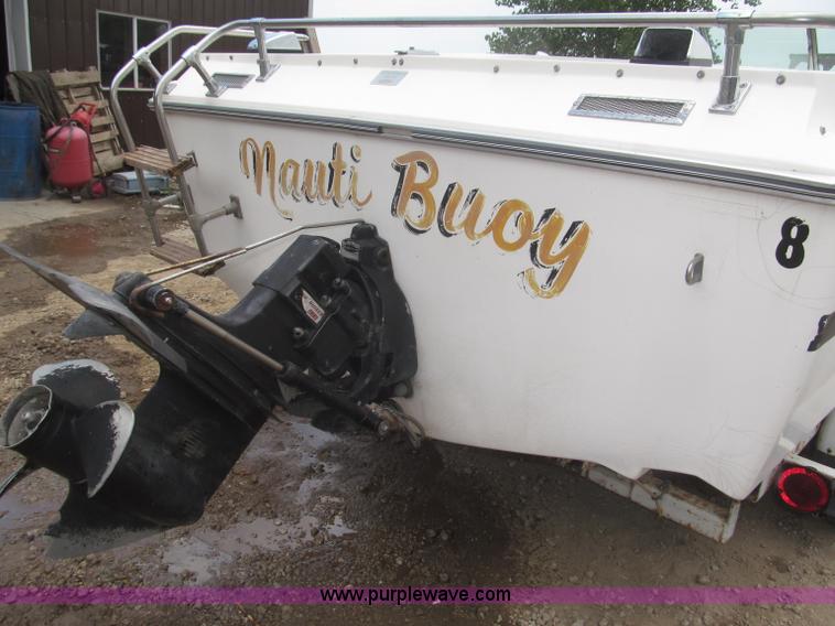 image for item F7089 1973 Delta 22' ski boat