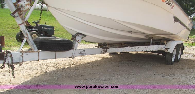 image for item F7089 1973 Delta 22' ski boat