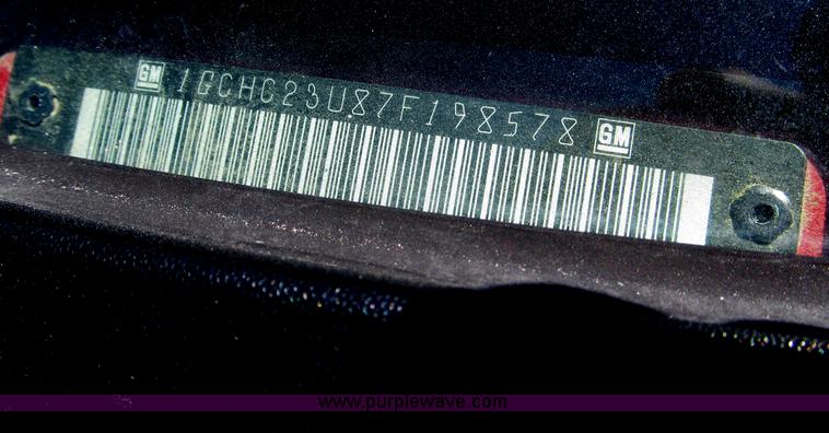 image for item F7095 2007 Chevrolet Silverado Classic 2500HD LT Crew Cab pickup truck