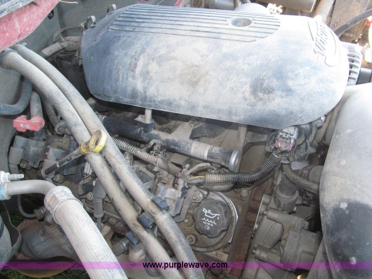 image for item F7096 2005 Chevrolet Silverado 3500 Crew Cab pickup truck