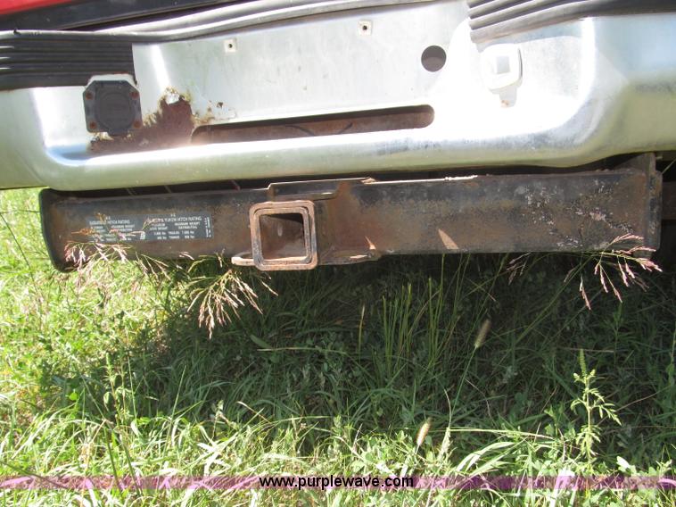 image for item F7097 1993 Chevrolet Suburban K1500 SUV