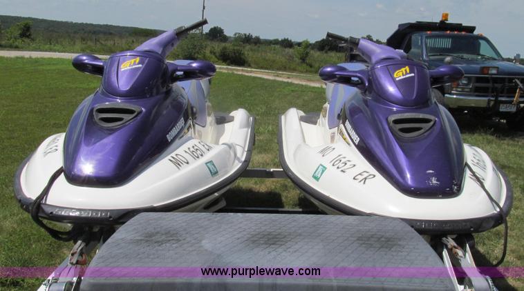 image for item G2056 (2) 1999 Bombardier GTI 5885 Sea-Doo personal watercrafts
