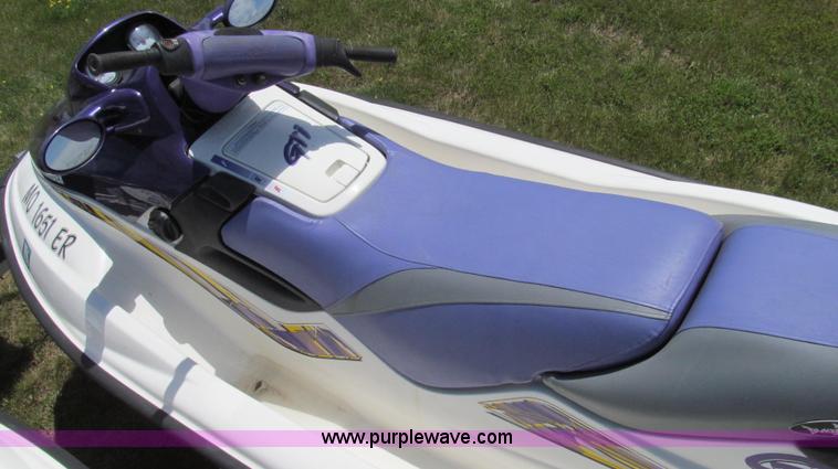 image for item G2056 (2) 1999 Bombardier GTI 5885 Sea-Doo personal watercrafts