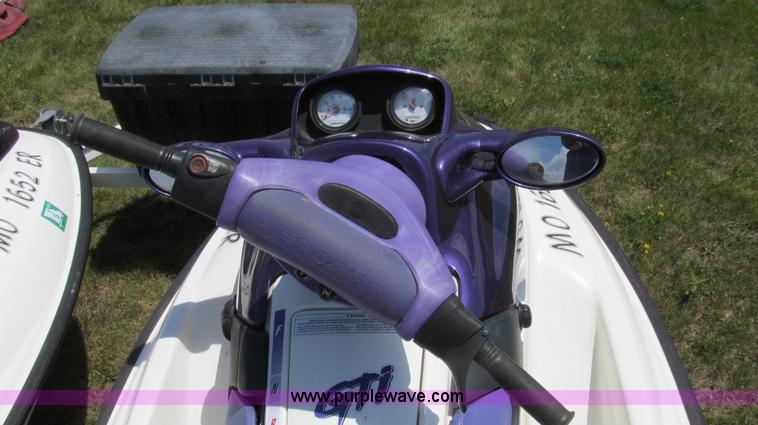 image for item G2056 (2) 1999 Bombardier GTI 5885 Sea-Doo personal watercrafts