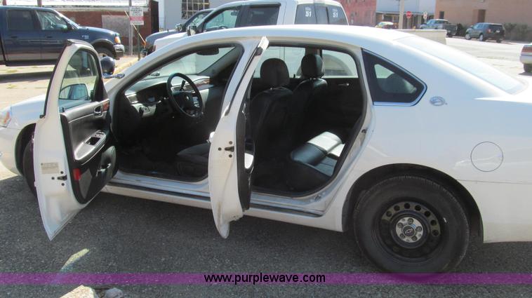image for item G2090 2006 Chevrolet Impala Police
