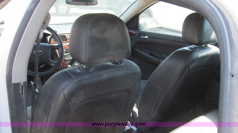 image for item G2090 2006 Chevrolet Impala Police