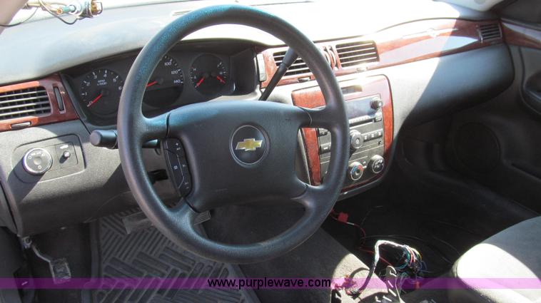 image for item G2090 2006 Chevrolet Impala Police