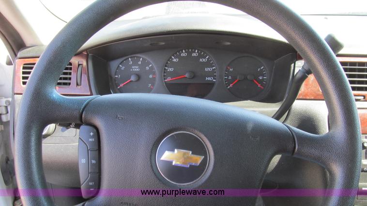 image for item G2090 2006 Chevrolet Impala Police