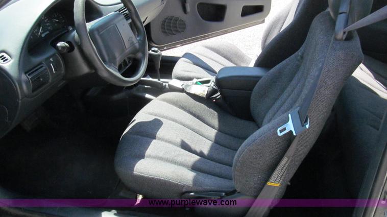 image for item G2091 2000 Chevrolet Cavalier