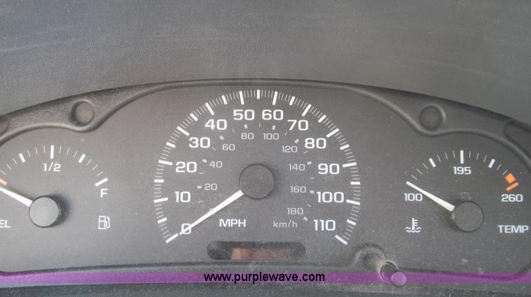 image for item G2091 2000 Chevrolet Cavalier