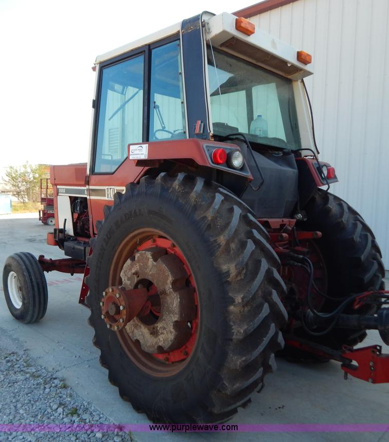 image for item G3406 International F986 tractor