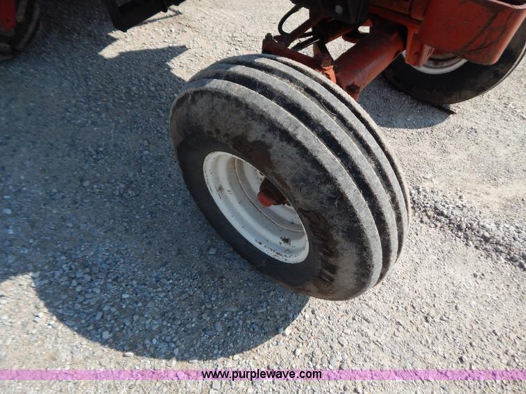 image for item G3406 International F986 tractor