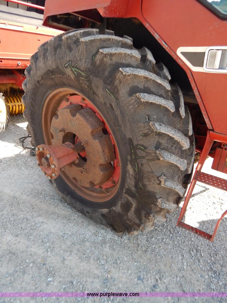 image for item G3406 International F986 tractor