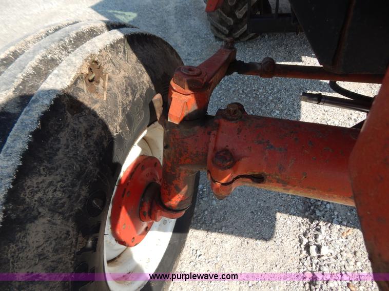 image for item G3406 International F986 tractor