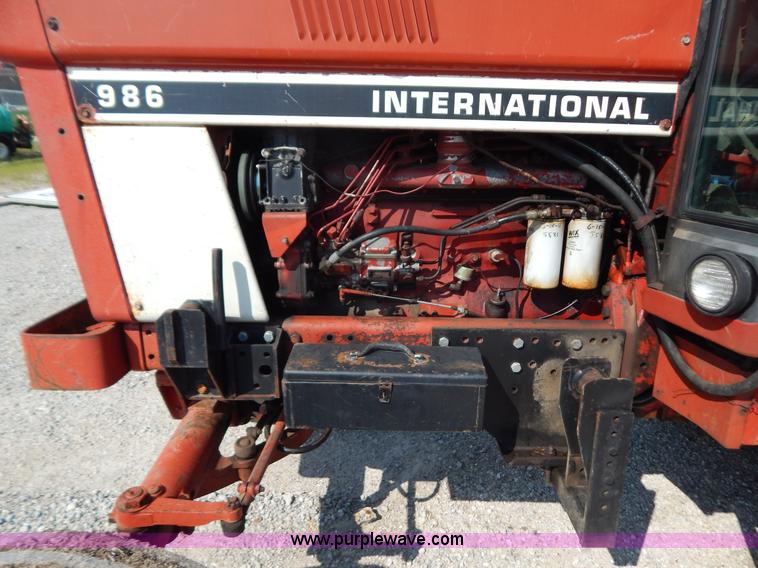 image for item G3406 International F986 tractor