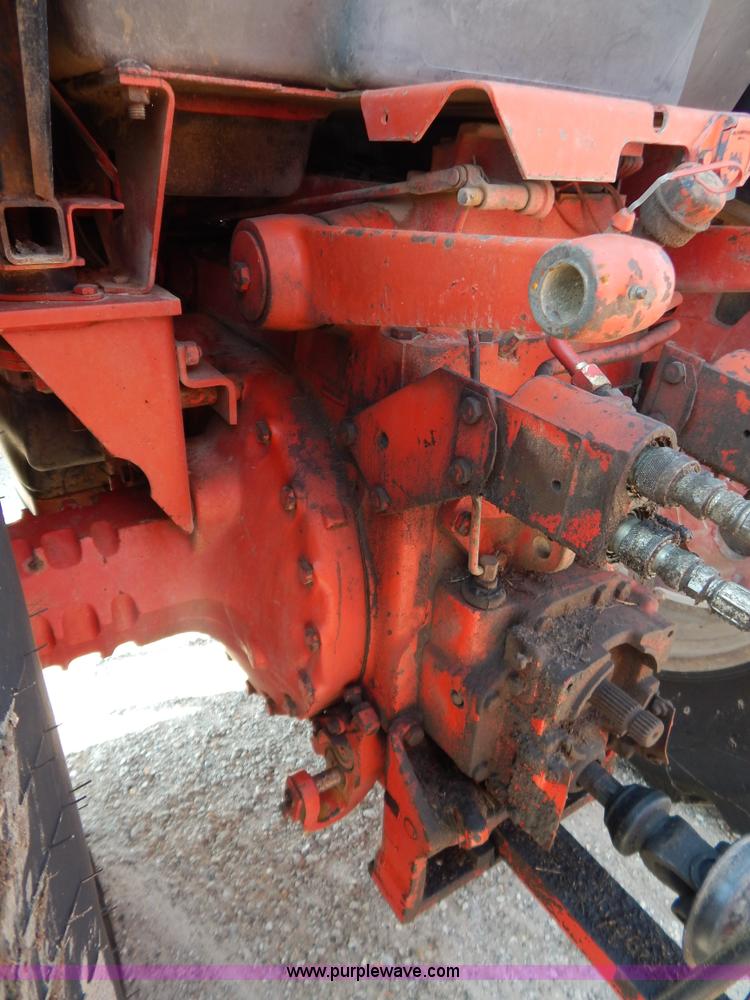 image for item G3406 International F986 tractor