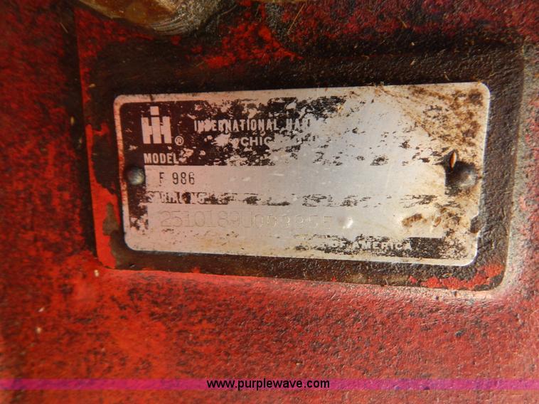 image for item G3406 International F986 tractor