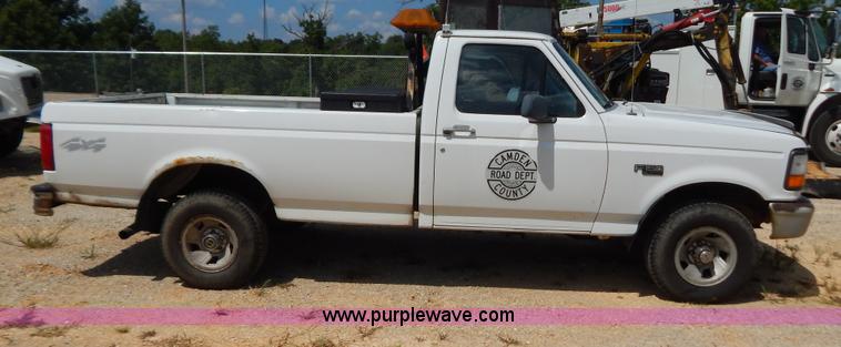 image for item G3480 1996 Ford F150 XL pickup truck