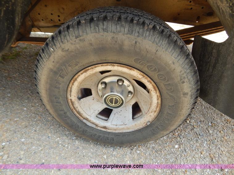 image for item G3480 1996 Ford F150 XL pickup truck