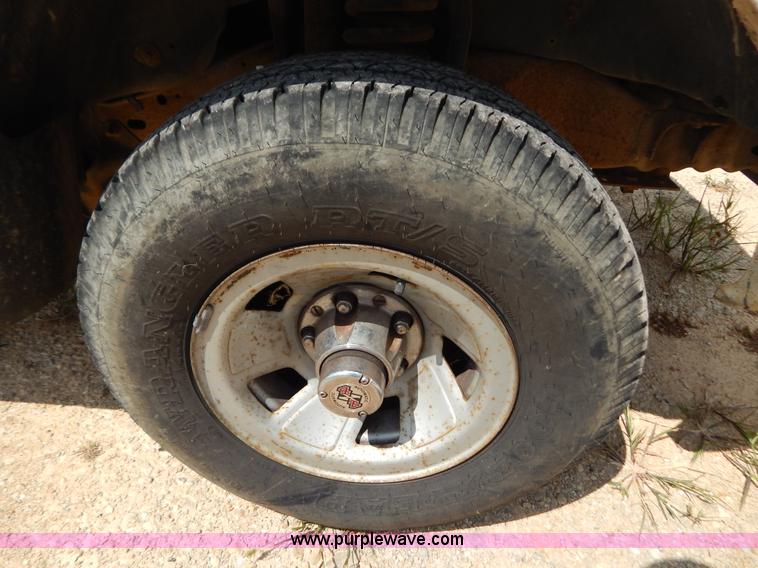 image for item G3480 1996 Ford F150 XL pickup truck