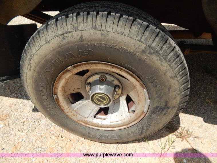 image for item G3480 1996 Ford F150 XL pickup truck