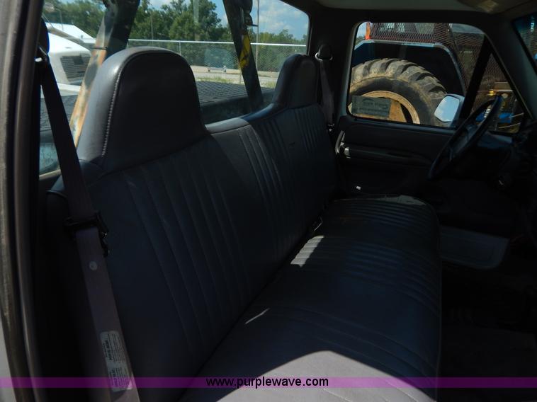 image for item G3480 1996 Ford F150 XL pickup truck