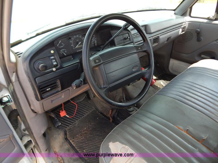 image for item G3480 1996 Ford F150 XL pickup truck