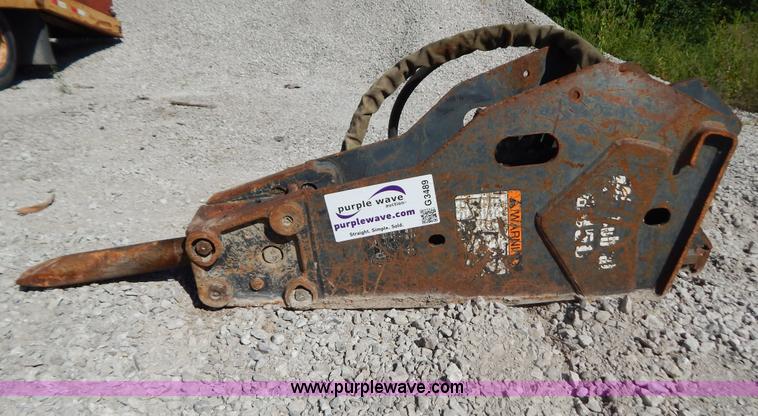 image for item G3489 Bobcat B850 hydraulic hammer