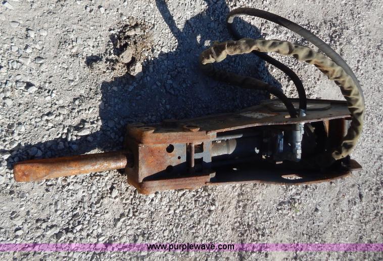 image for item G3489 Bobcat B850 hydraulic hammer