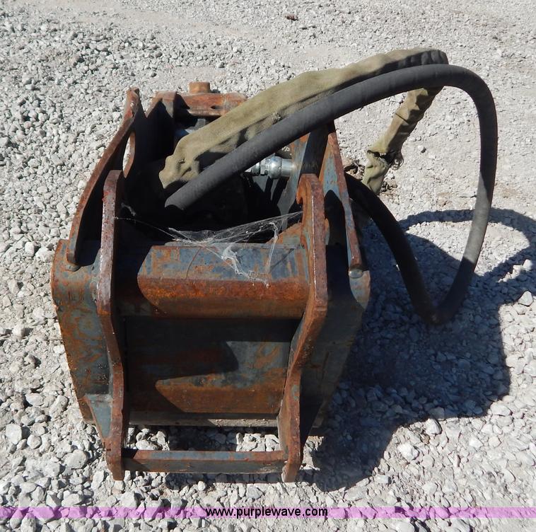 image for item G3489 Bobcat B850 hydraulic hammer