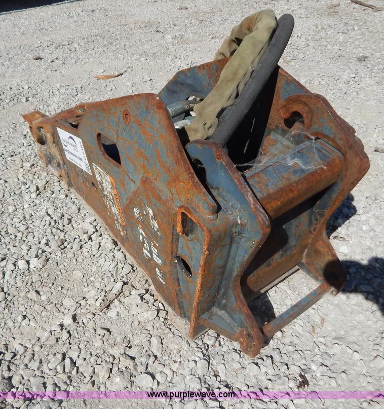 image for item G3489 Bobcat B850 hydraulic hammer