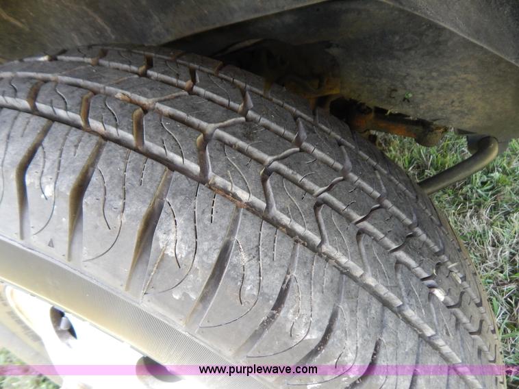 image for item G3500 1986 Chevrolet C30 pickup truck