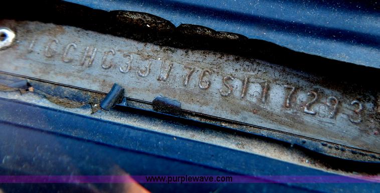 image for item G3500 1986 Chevrolet C30 pickup truck