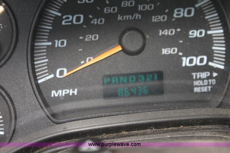 image for item G4050 2004 Chevrolet Express 1500 van