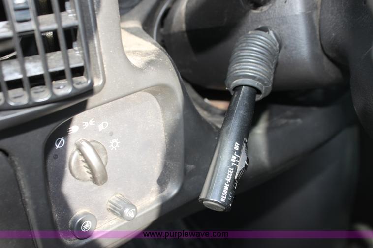 image for item G4050 2004 Chevrolet Express 1500 van